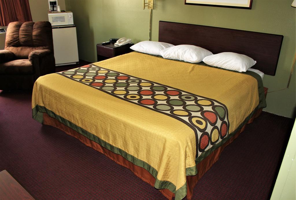 Knights Inn Олбани Екстериор снимка