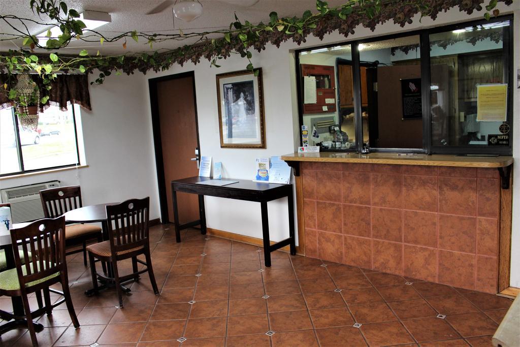 Knights Inn Олбани Екстериор снимка